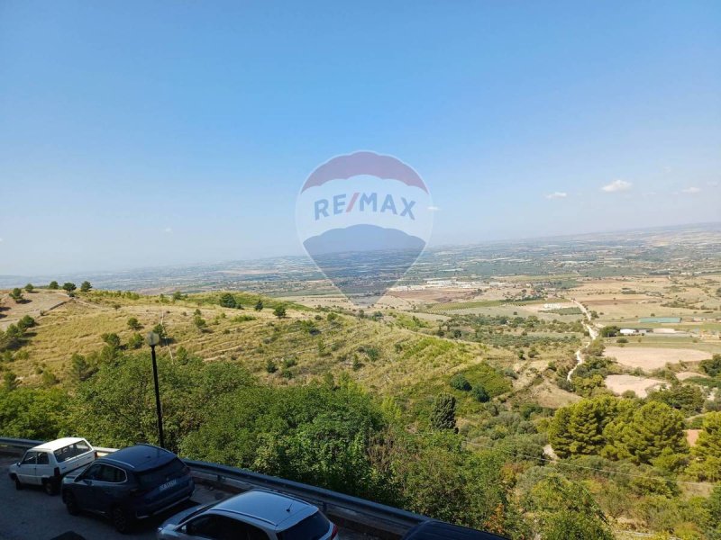 Apartamento em Chiaramonte Gulfi