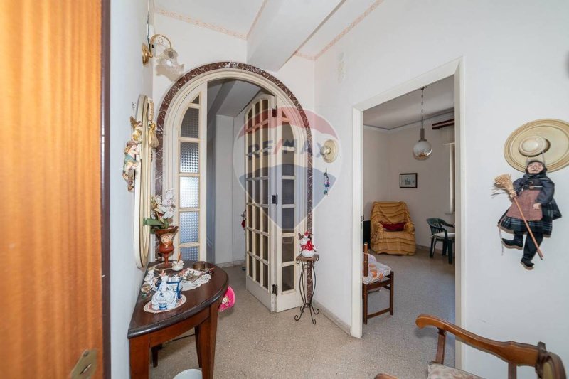 阿奇雷亚莱公寓