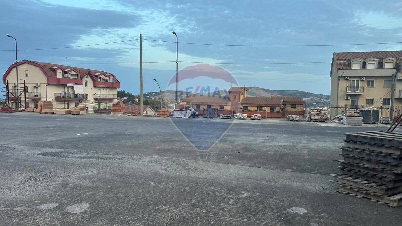 Terreno edificable en Enna