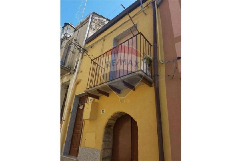 皮亚扎-阿尔梅里纳公寓