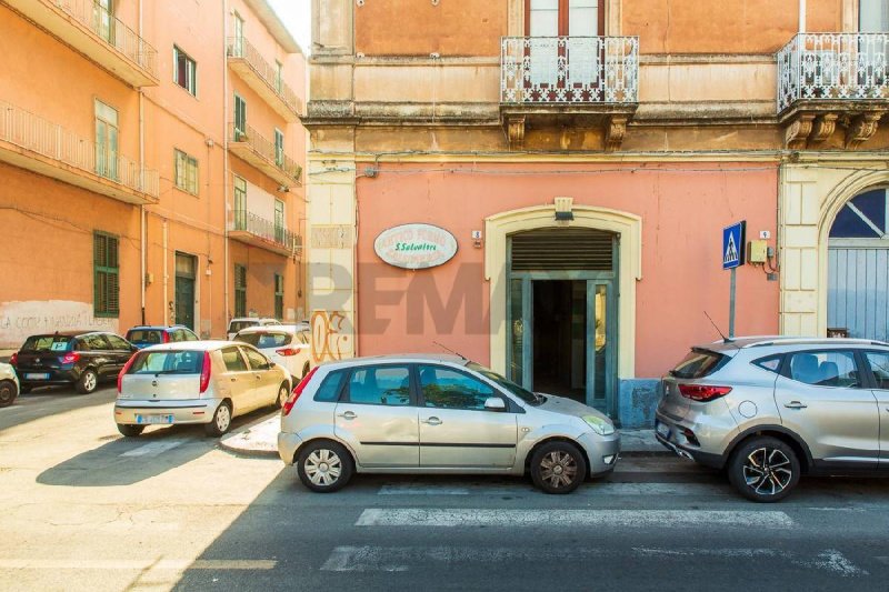 Zakelijk onroerend goed in Catanië