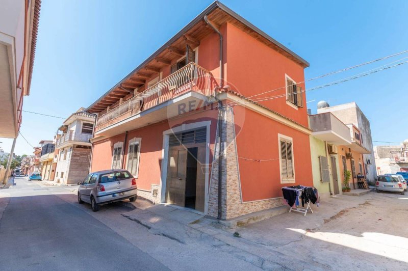 Casa semi indipendente a Pachino