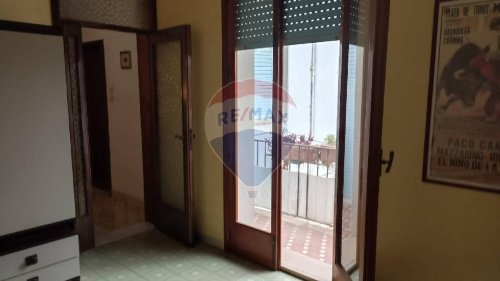 贾拉塔纳独栋房屋