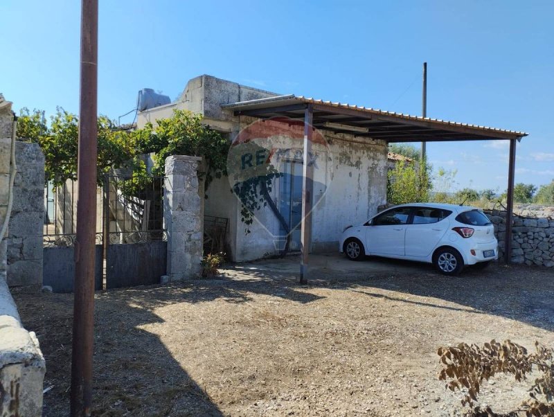 Сельский дом в Модика