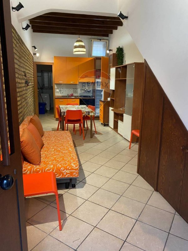 Casa independente em Sant'Alessio Siculo