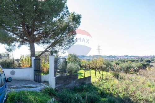 Landbouwgrond in Camporotondo Etneo