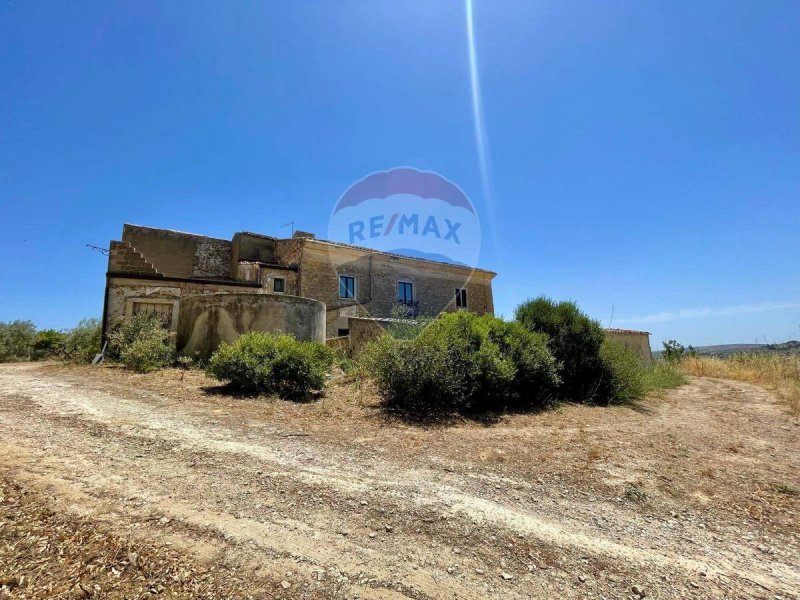 马扎里诺乡间房屋