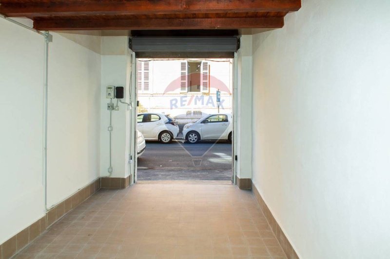 Edifício comercial em Catânia