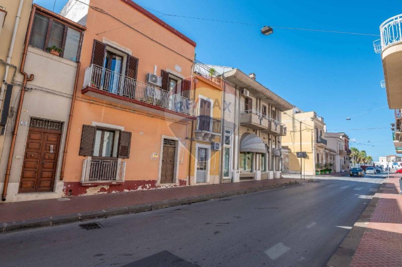 Особняк в Авола