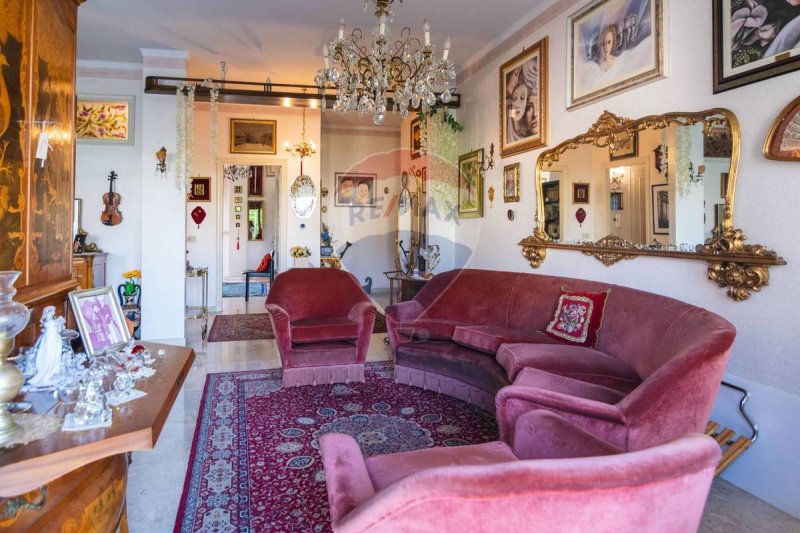 Apartamento em Catânia