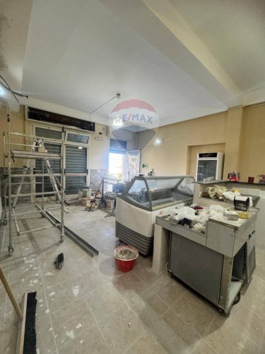 Edifício comercial em Melilli