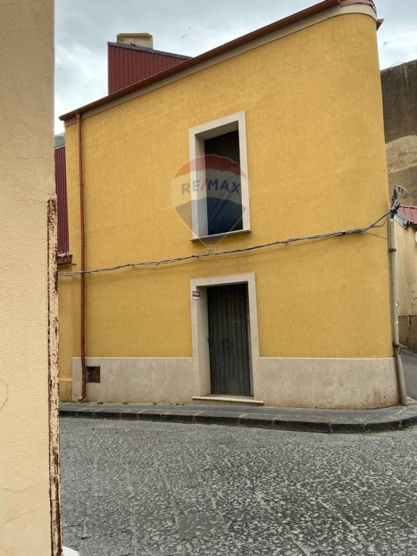 Einfamilienhaus in Niscemi