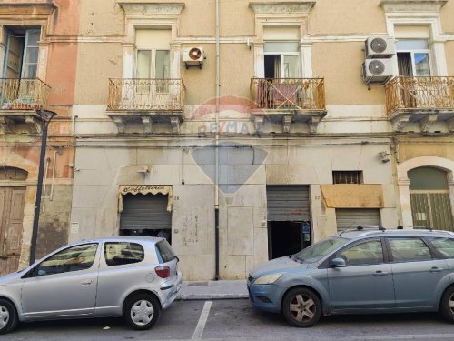 Inmueble comercial en Siracusa