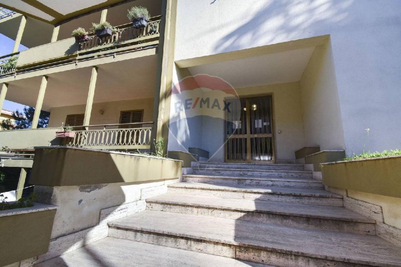 Apartamento em Giarre