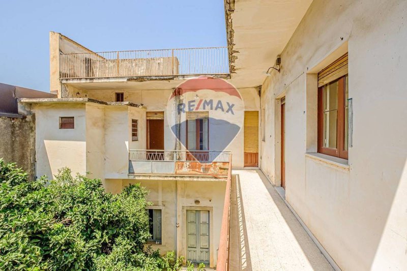 Casa geminada em Giarre