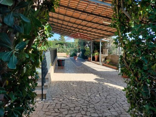 Casa independente em Comiso