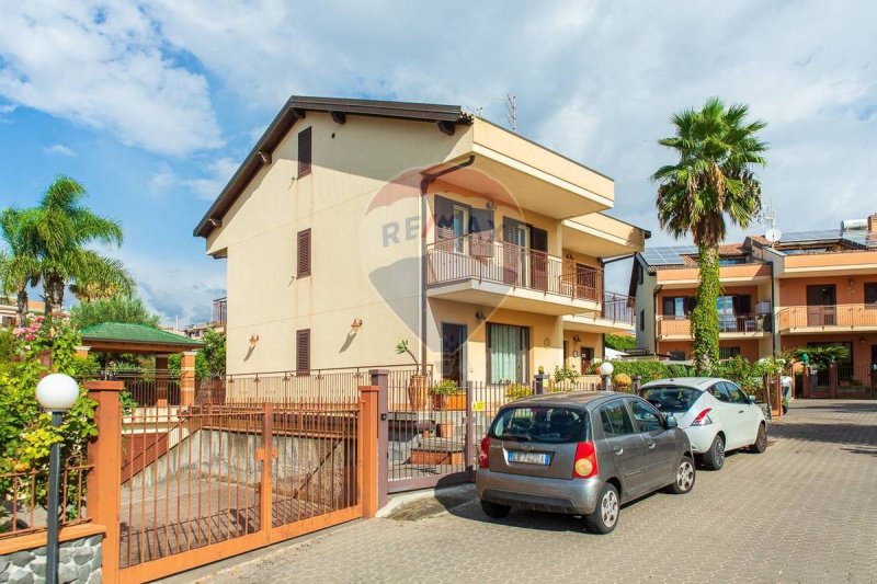 Semi-detached house in Acireale
