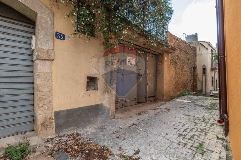 Casa independente em Caltagirone