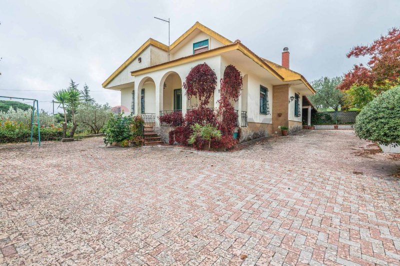 Вилла в Пьяцца-Армерина