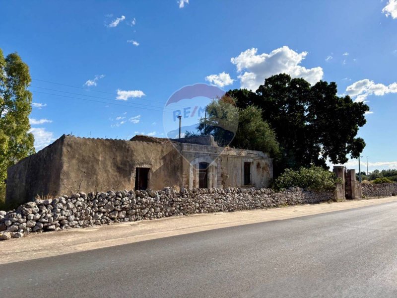 Casa independiente en Solarino