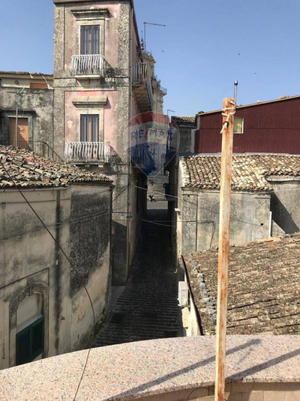 帕拉佐洛-阿克雷德独栋房屋