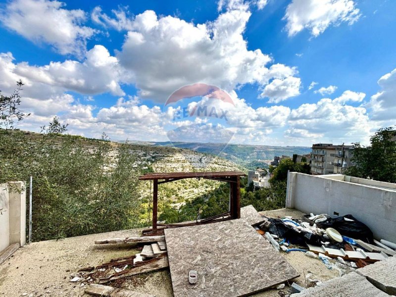 Vrijstaande woning in Ragusa