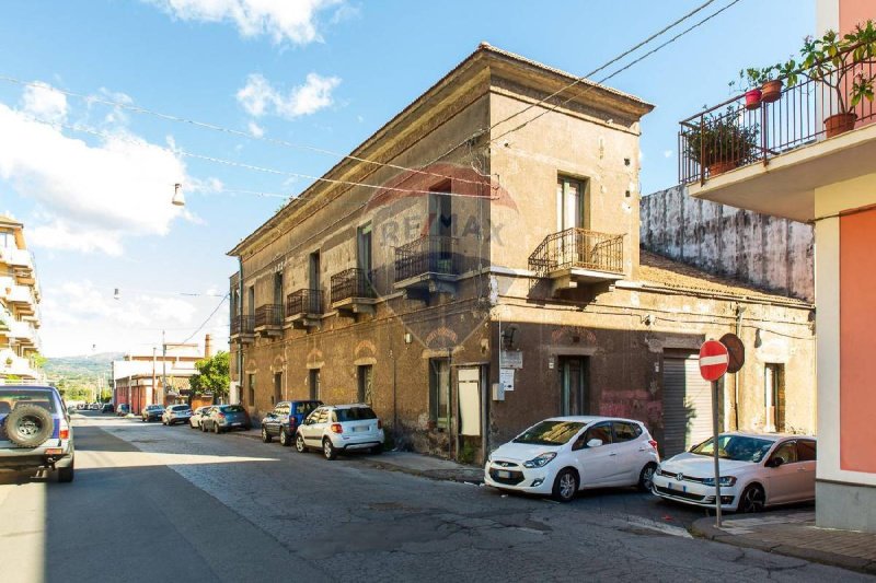 Vrijstaande woning in Riposto