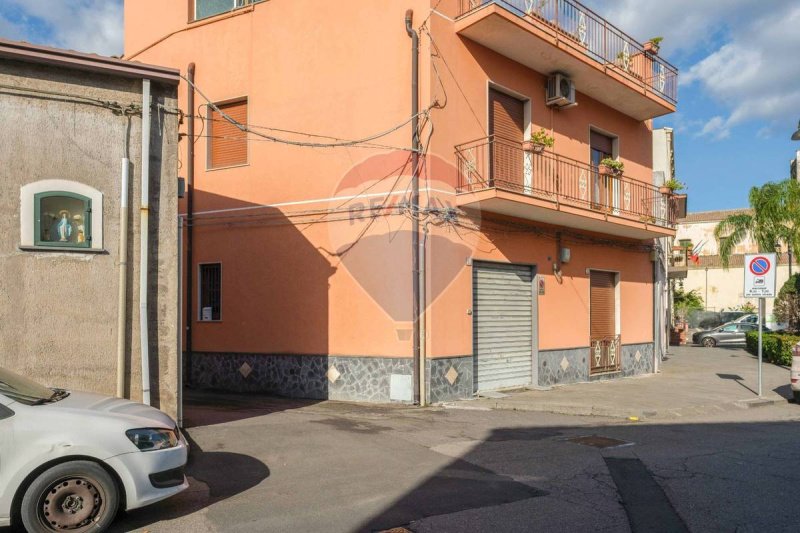 圣格雷戈里奥-迪卡塔尼亚建筑用地