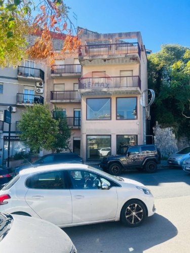 拉古萨商业房产