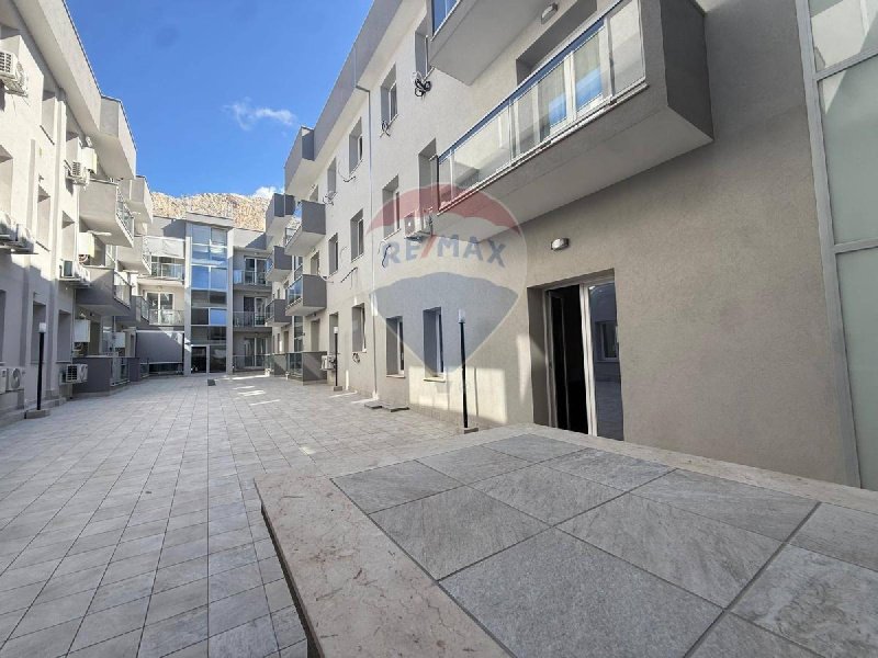 Inmueble comercial en Isola delle Femmine