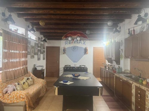 Вилла в Карини