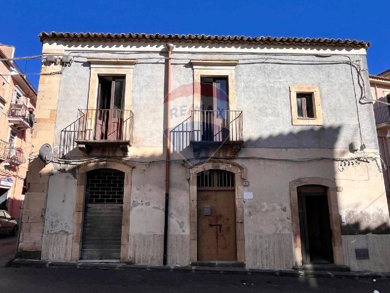 Особняк в Милителло-ин-Валь-ди-Катания