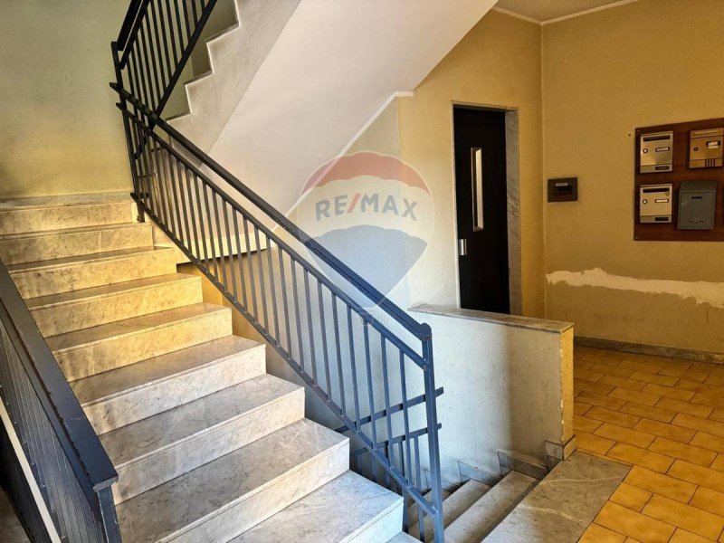 Apartamento em Aci Catena