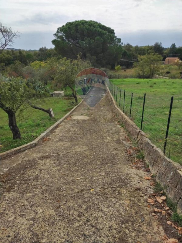 Особняк из двух квартир в Пьяцца-Армерина