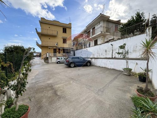 Квартира в Карини