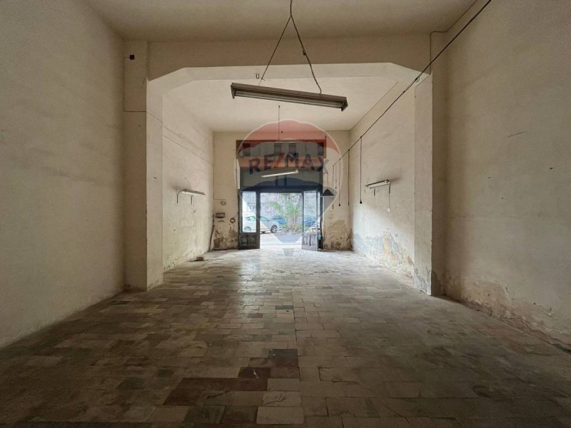 Immobile commerciale a Ragusa