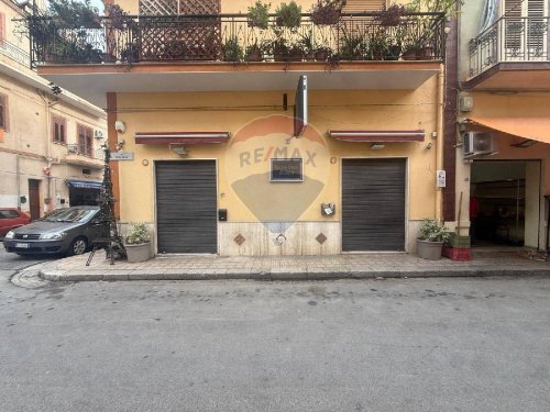 巴蓋里亞商业房产