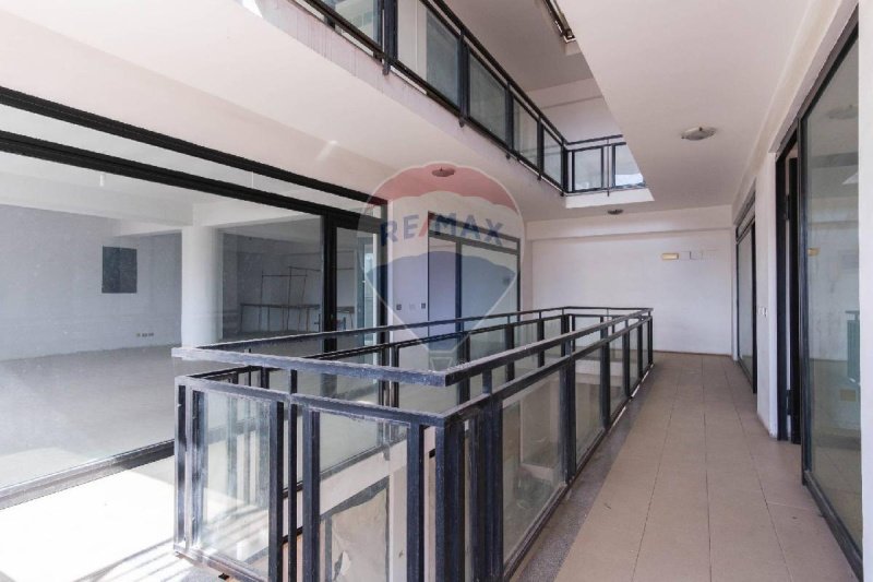 伦蒂尼商业房产