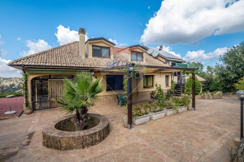 皮亚扎-阿尔梅里纳别墅