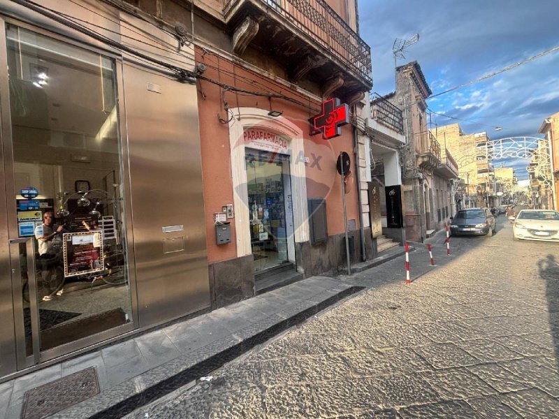 Inmueble comercial en Santa Maria di Licodia