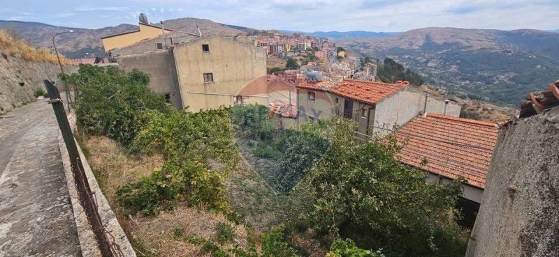 Maison jumelée à Capizzi