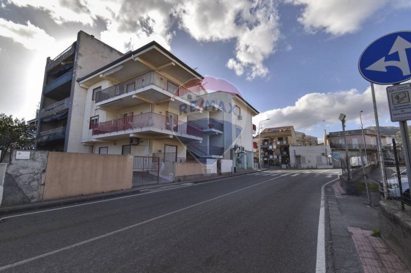 Apartamento em Santa Teresa di Riva