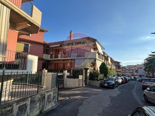 Apartment in Aci Catena