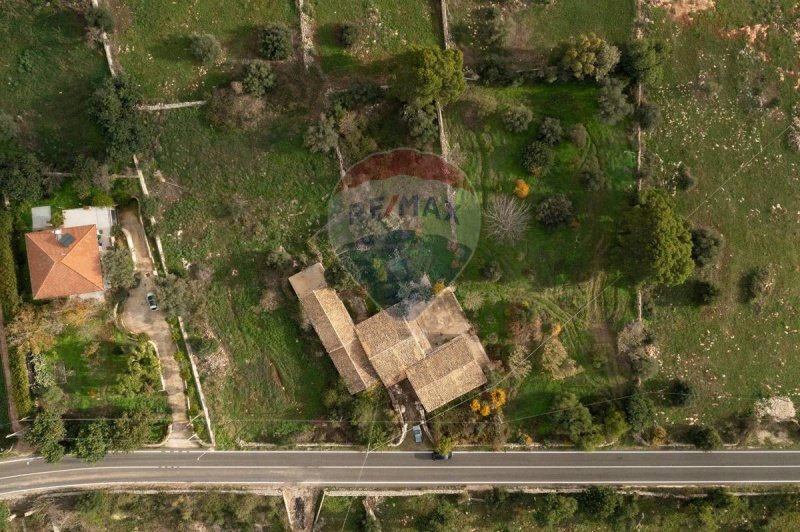 Сельский дом в Модика