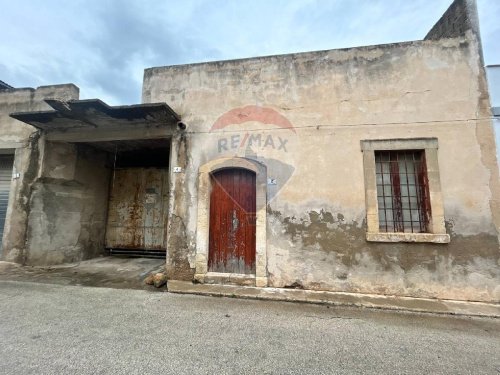 阿沃拉商业房产