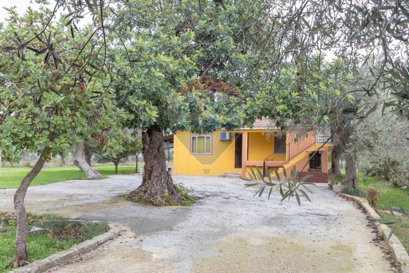 基亚拉蒙特古尔菲独栋房屋