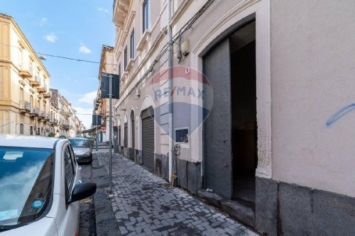 Kommersiell byggnad i Catania
