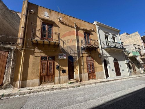 Особняк в Кастелламмаре-дель-Гольфо