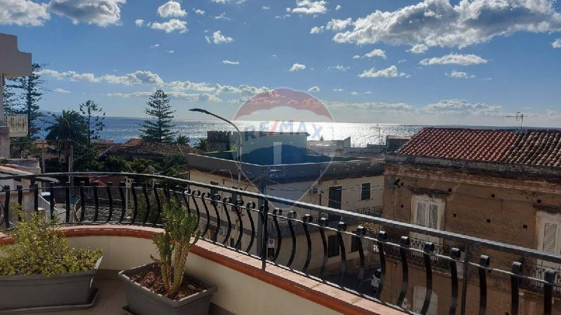 Appartamento a Roccalumera