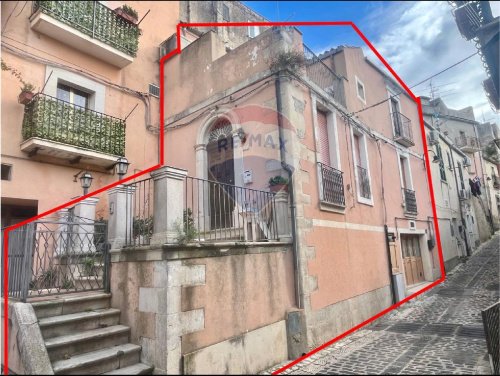 Особняк в Монтероссо-Альмо